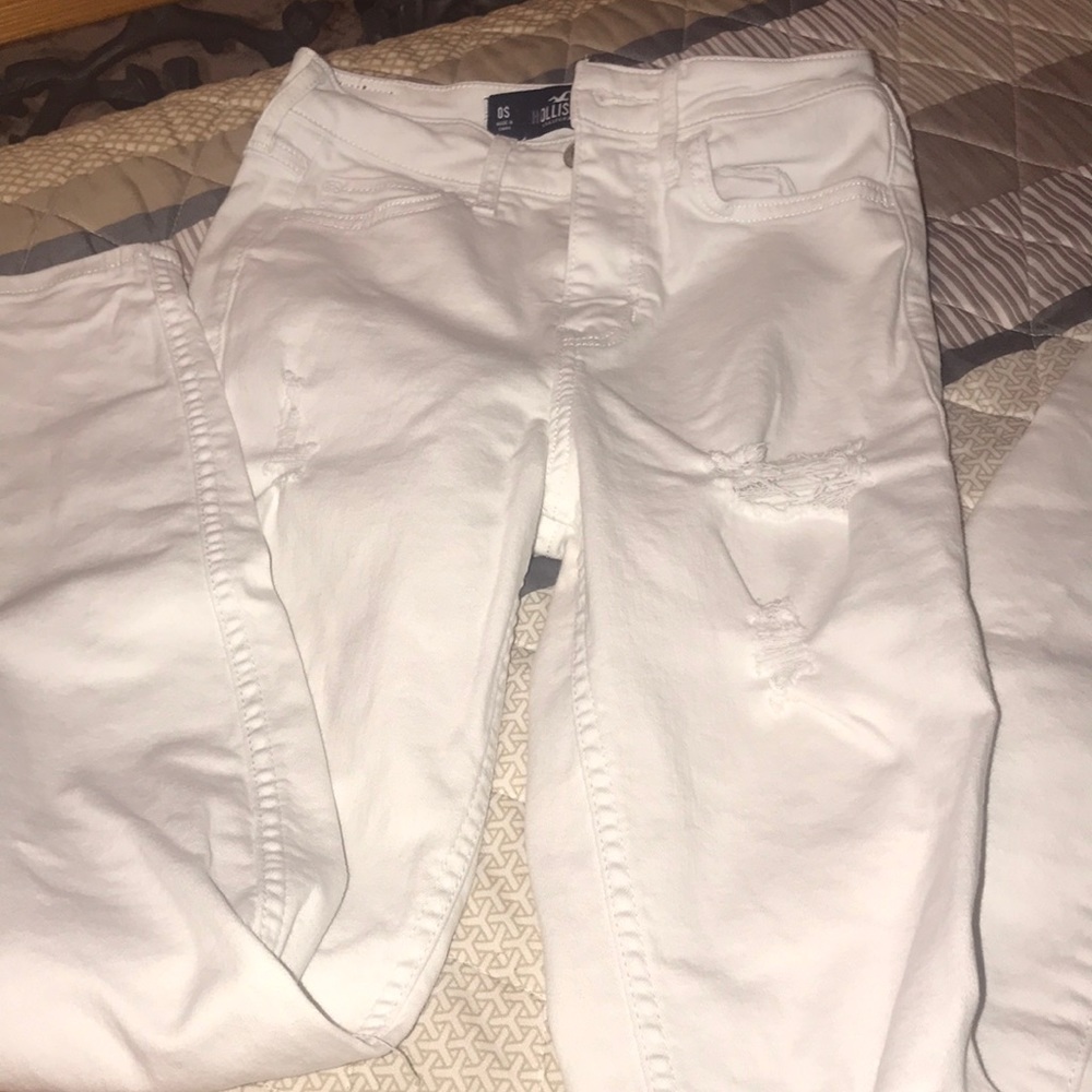 white hollister jeans